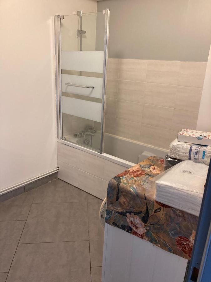 Appartement Meuble Calais Bagian luar foto